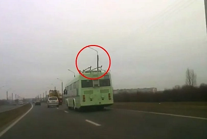 Видео: в Гомеле замечен троллейбус, которому не нужны провода